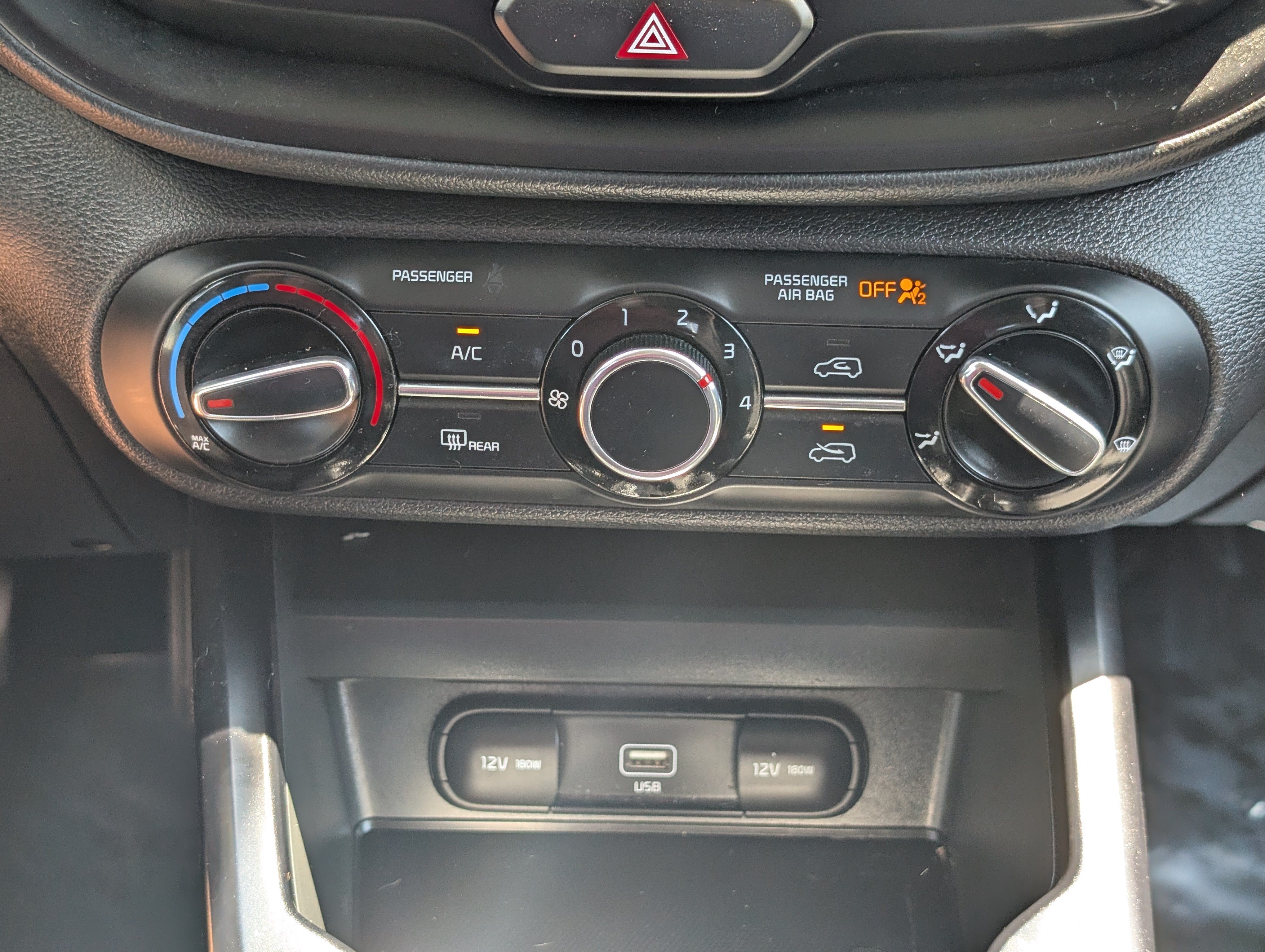 Used 2020 Kia Soul LX FWD image 21