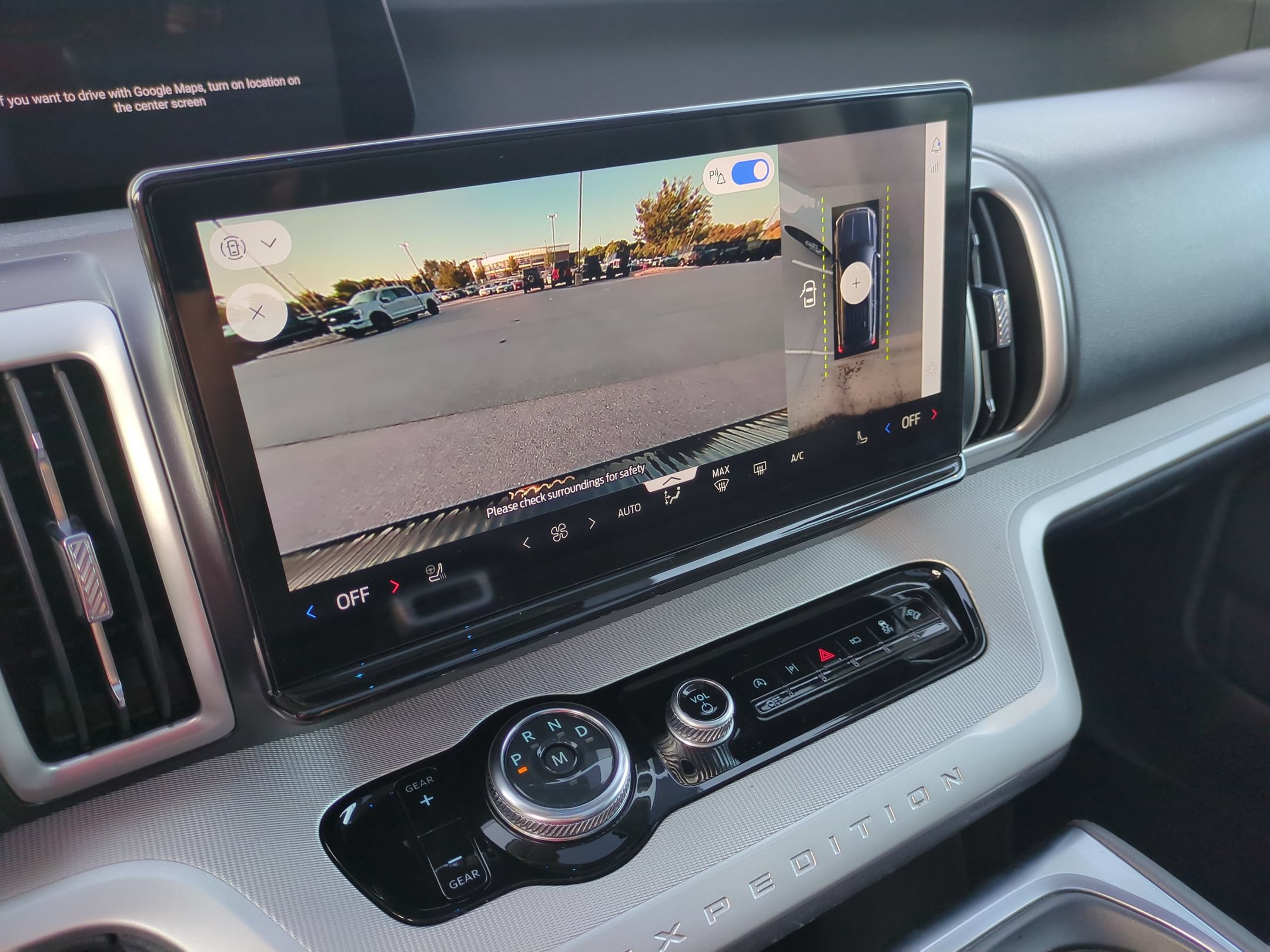 Certified 2025 Ford Expedition Active AWD/4WD image 24