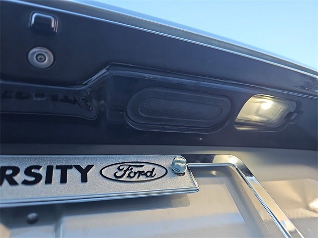 Used 2022 Jeep Wagoneer Series III w/ Flexible Seating Group image 14