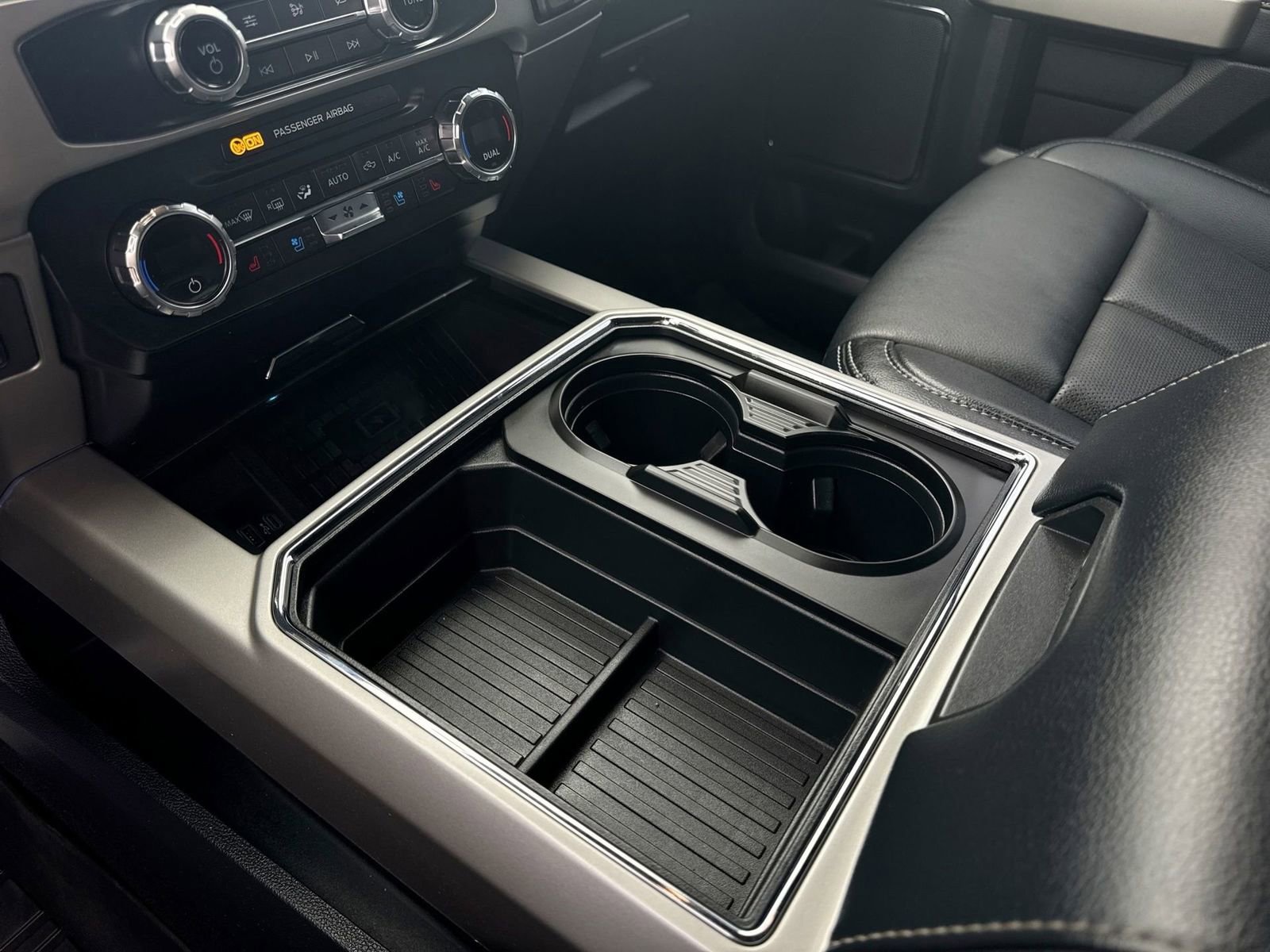 Certified 2022 Ford F250 Lariat w/ Tremor Off-Road Package image 86