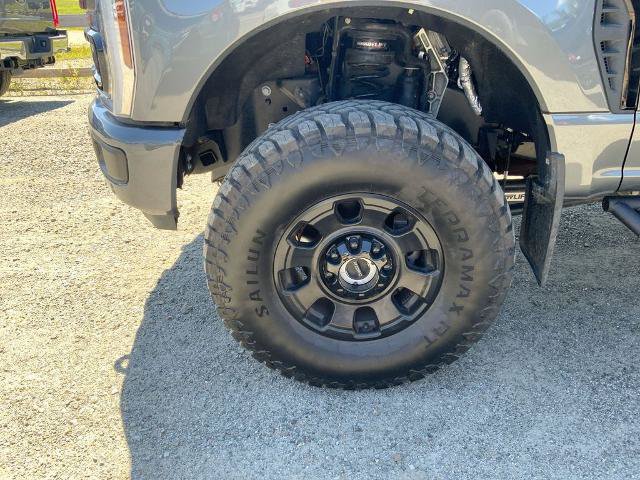 Certified 2026 Ford F350 Platinum w/ Tremor Off-Road Package AWD/4WD image 10