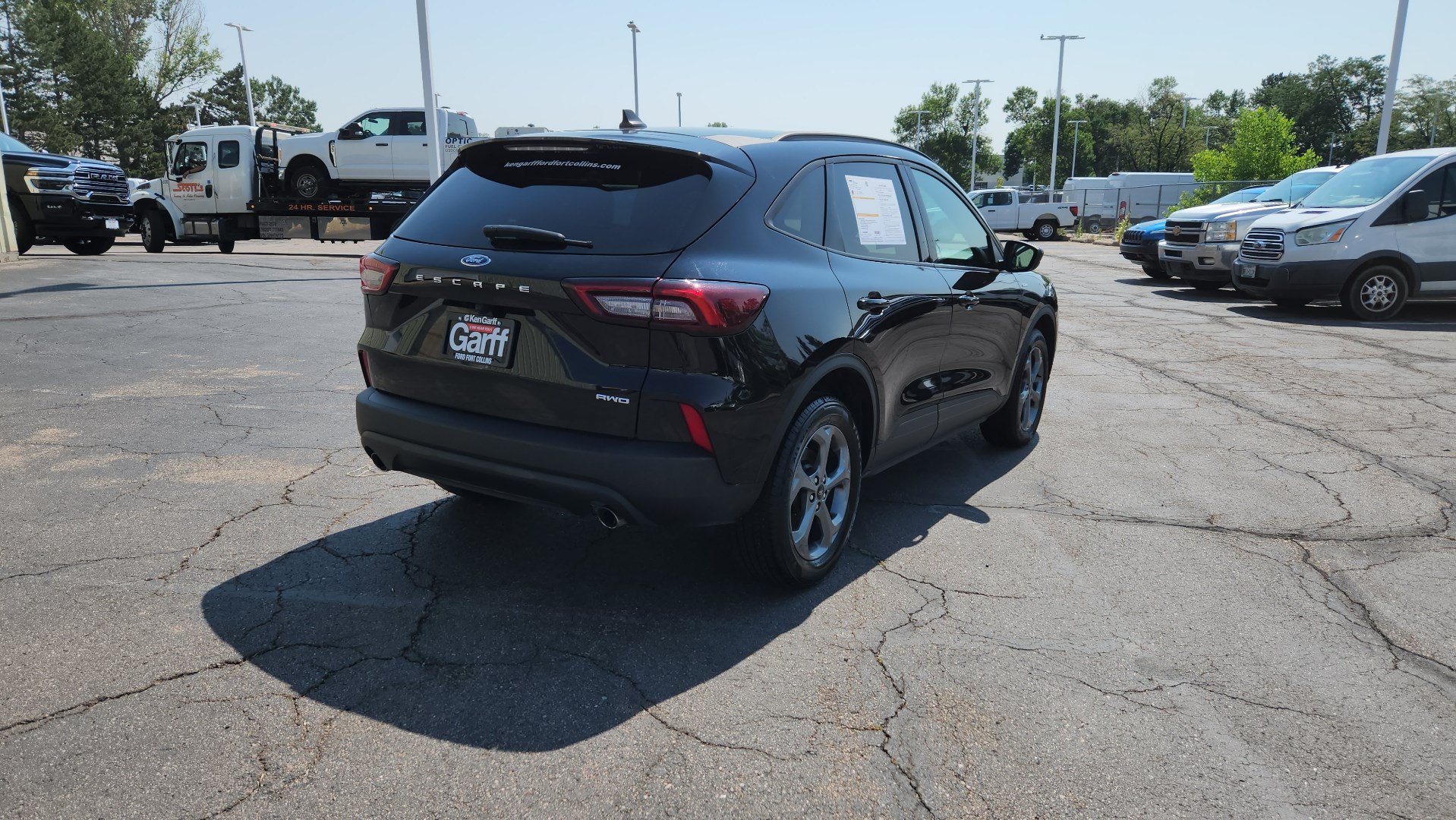 Certified 2025 Ford Escape ST-Line AWD/4WD image 10