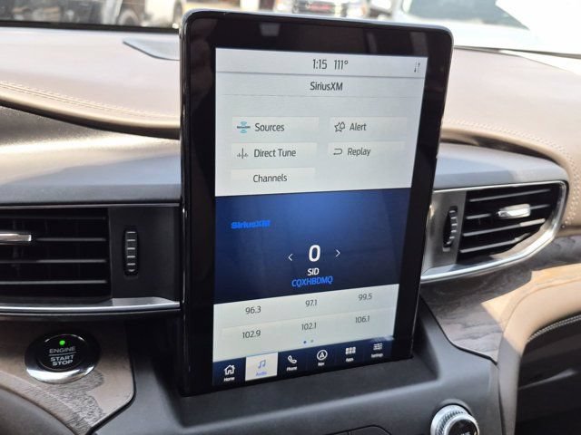 Certified 2020 Ford Explorer Platinum w/ Premium Technology Package AWD/4WD image 29