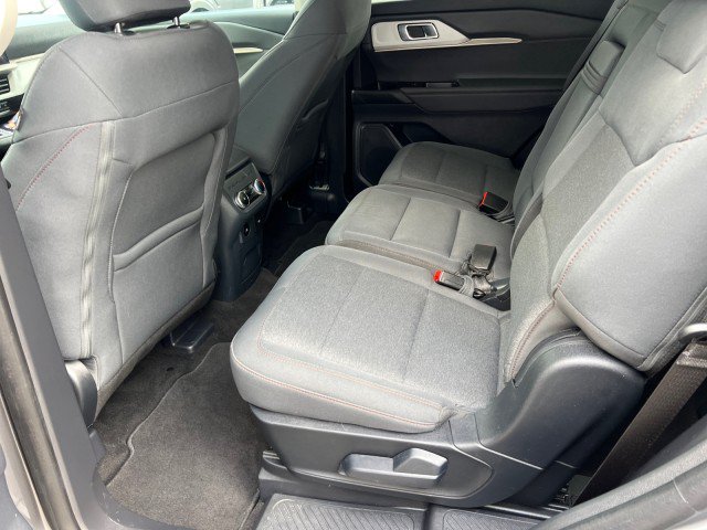 Certified 2025 Ford Explorer Active AWD/4WD image 24