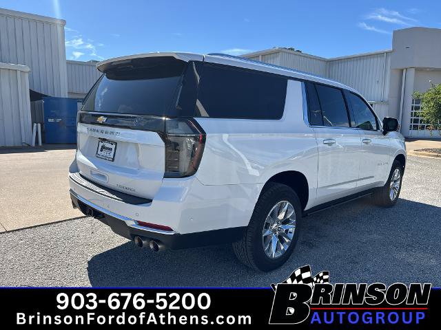 Used 2025 Chevrolet Suburban Premier w/ Sun And Tow Package AWD/4WD image 5