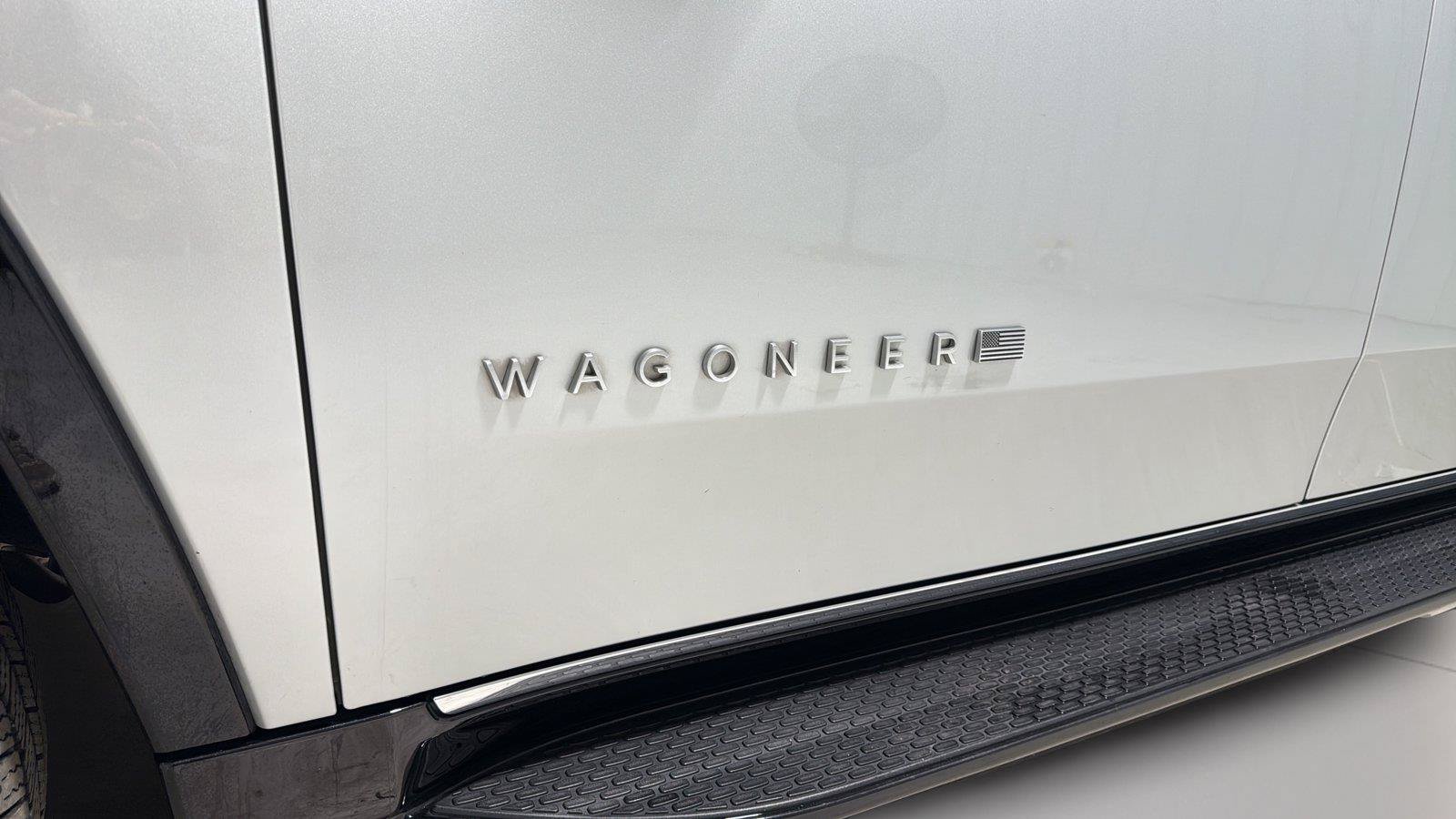 Used 2023 Jeep Wagoneer Series II w/ Premium Group I AWD/4WD image 37
