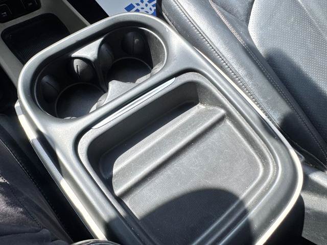 Used 2020 Chrysler Pacifica Touring-L FWD image 24