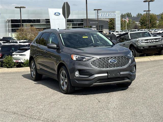 Certified 2024 Ford Edge SEL w/ Convenience Package AWD/4WD image 3