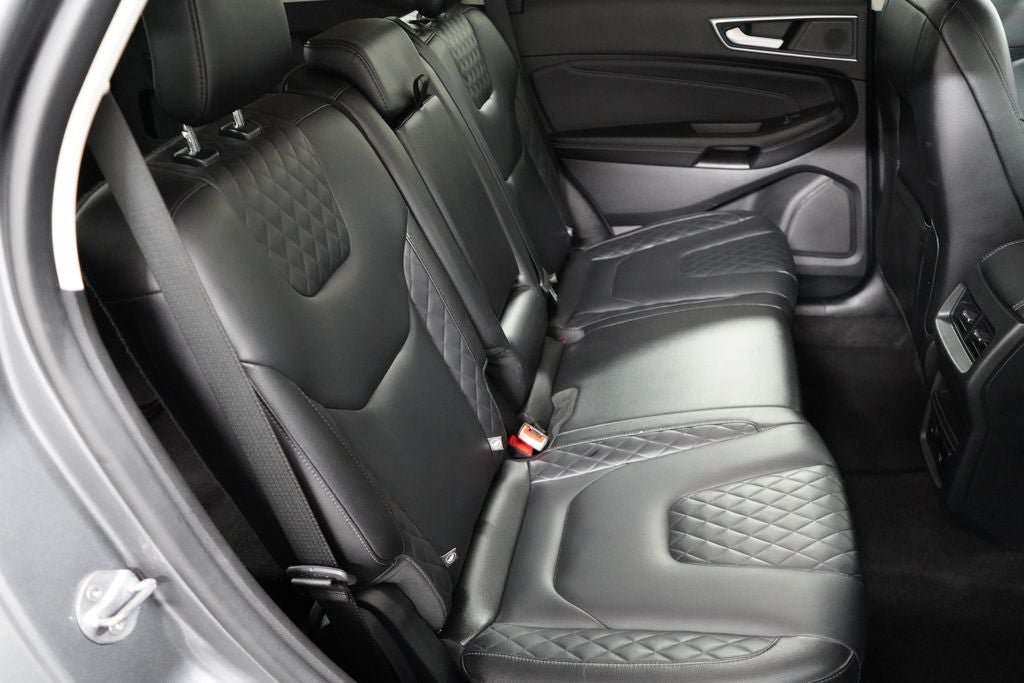 Certified 2024 Ford Edge Titanium AWD/4WD image 30