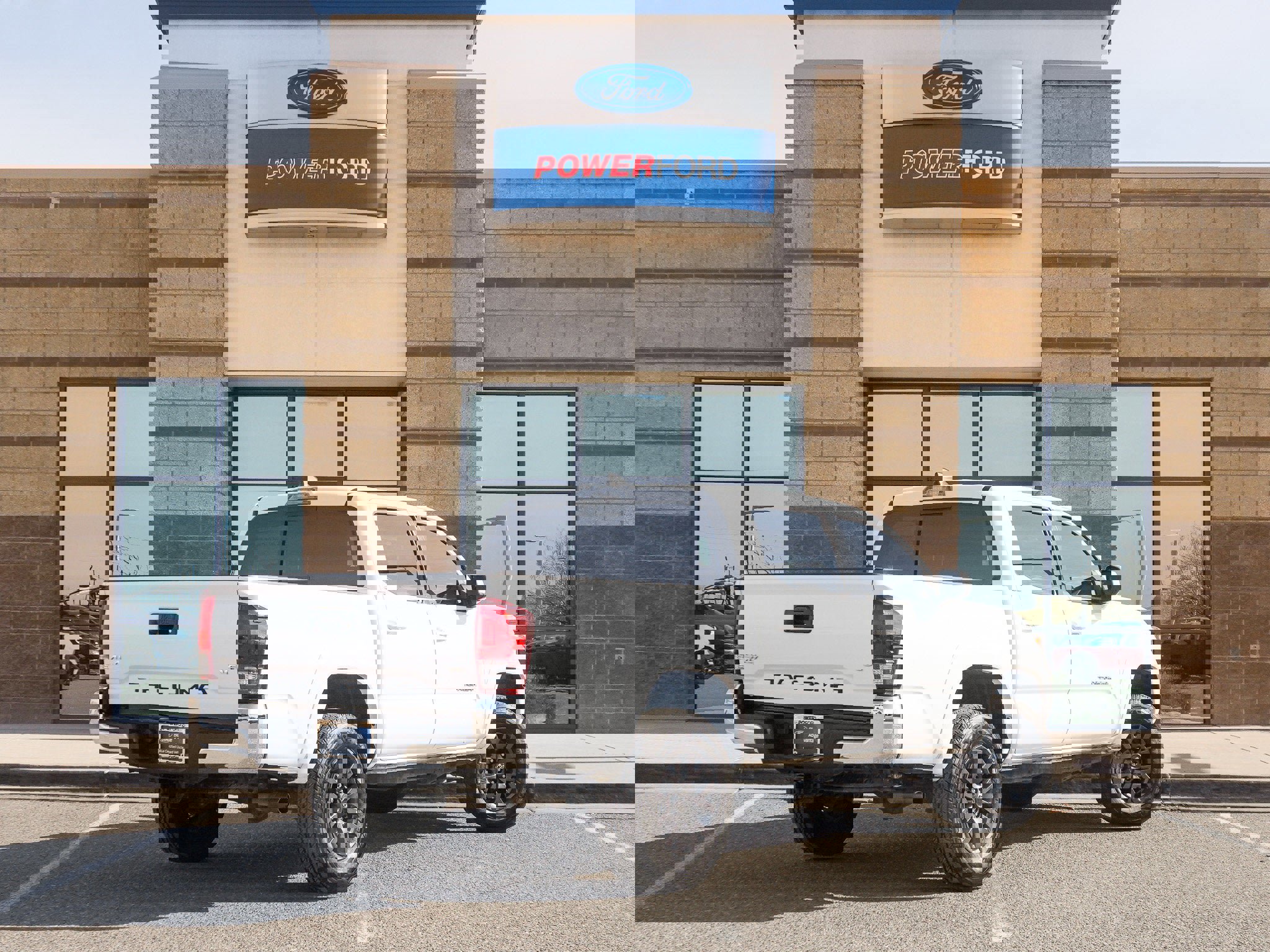 Used 2023 Toyota Tacoma SR5 image 5