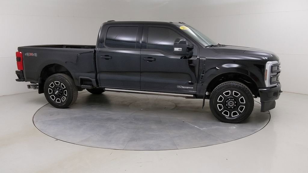 Certified 2025 Ford F250 Platinum AWD/4WD image 13