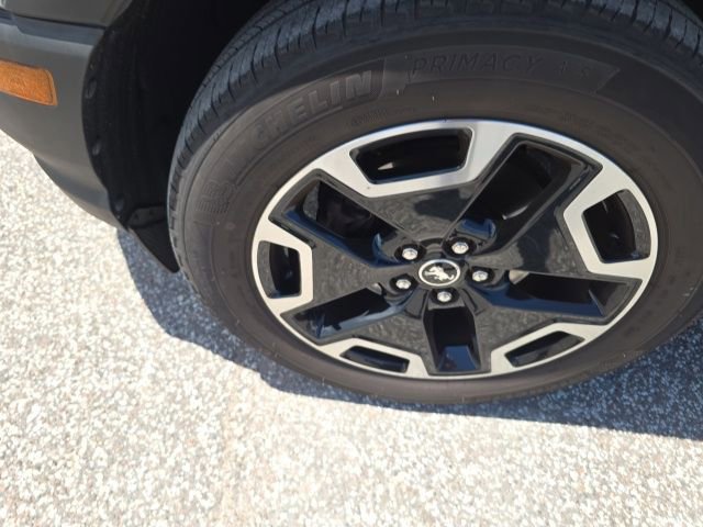 Certified 2022 Ford Bronco Sport Outer Banks w/ Tech Package AWD/4WD image 7