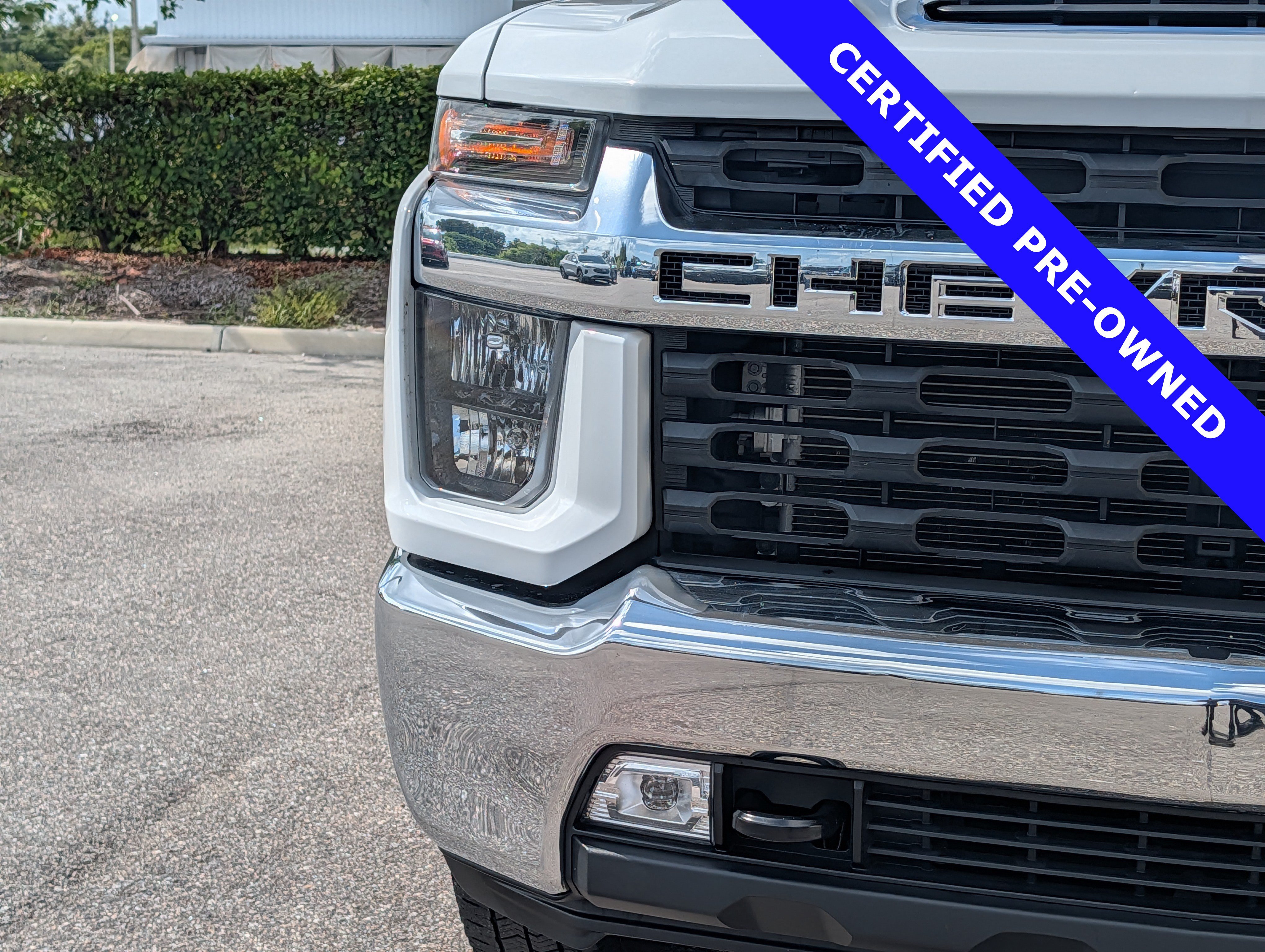 Used 2022 Chevrolet Silverado 3500 LT w/ Convenience Package AWD/4WD image 9