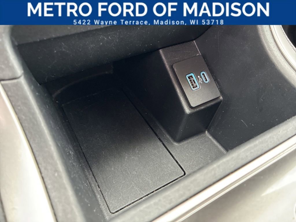 Certified 2023 Ford Edge SEL image 17