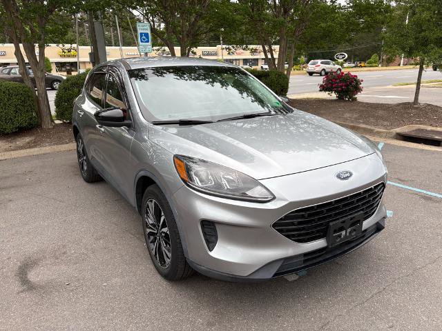 Certified 2021 Ford Escape SE w/ SE Sport Appearance Package AWD/4WD image 3