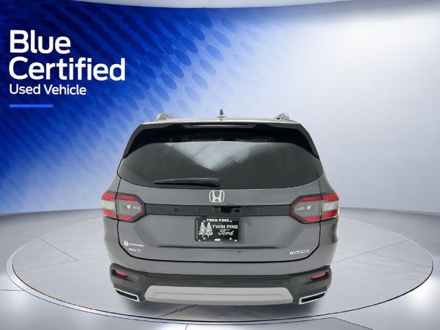 Used 2025 Honda Pilot Touring image 7