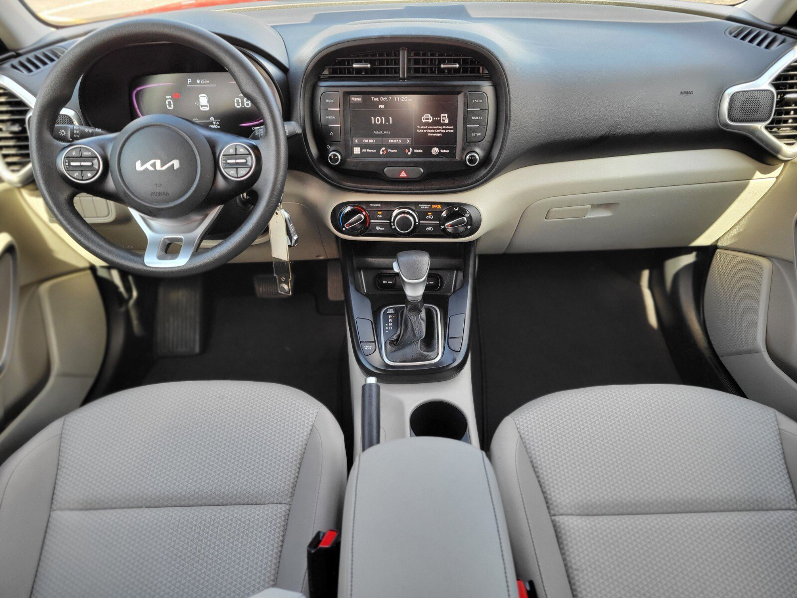 Used 2024 Kia Soul LX w/ Option Group 015 image 13