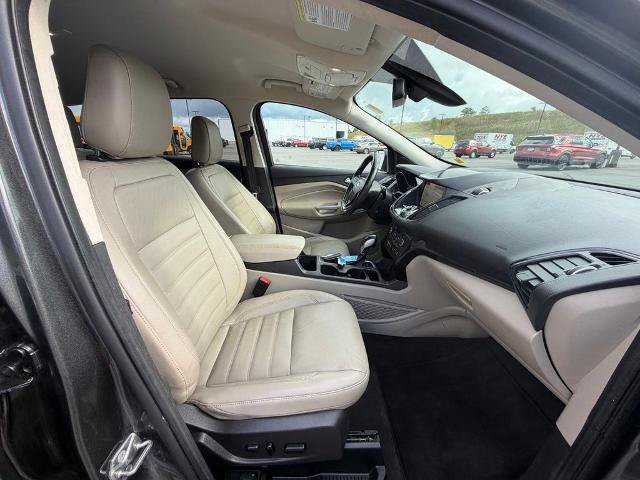 Certified 2019 Ford Escape Titanium AWD/4WD image 37
