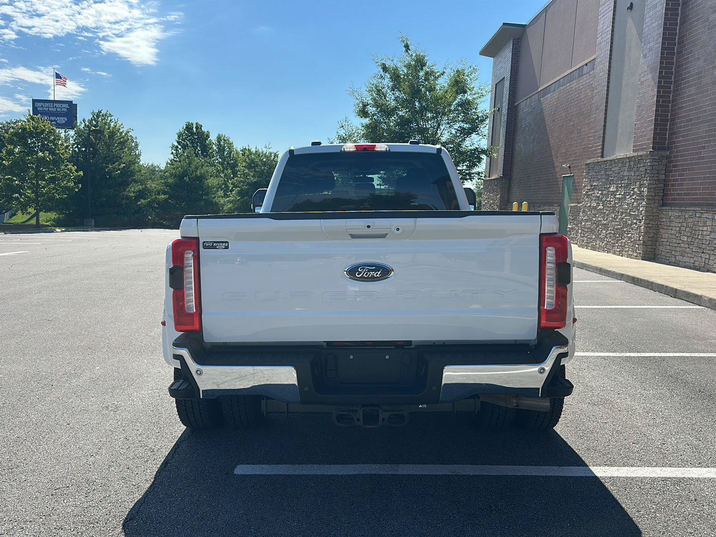 Certified 2025 Ford F350 Lariat w/ FX4 Off-Road Package AWD/4WD image 4