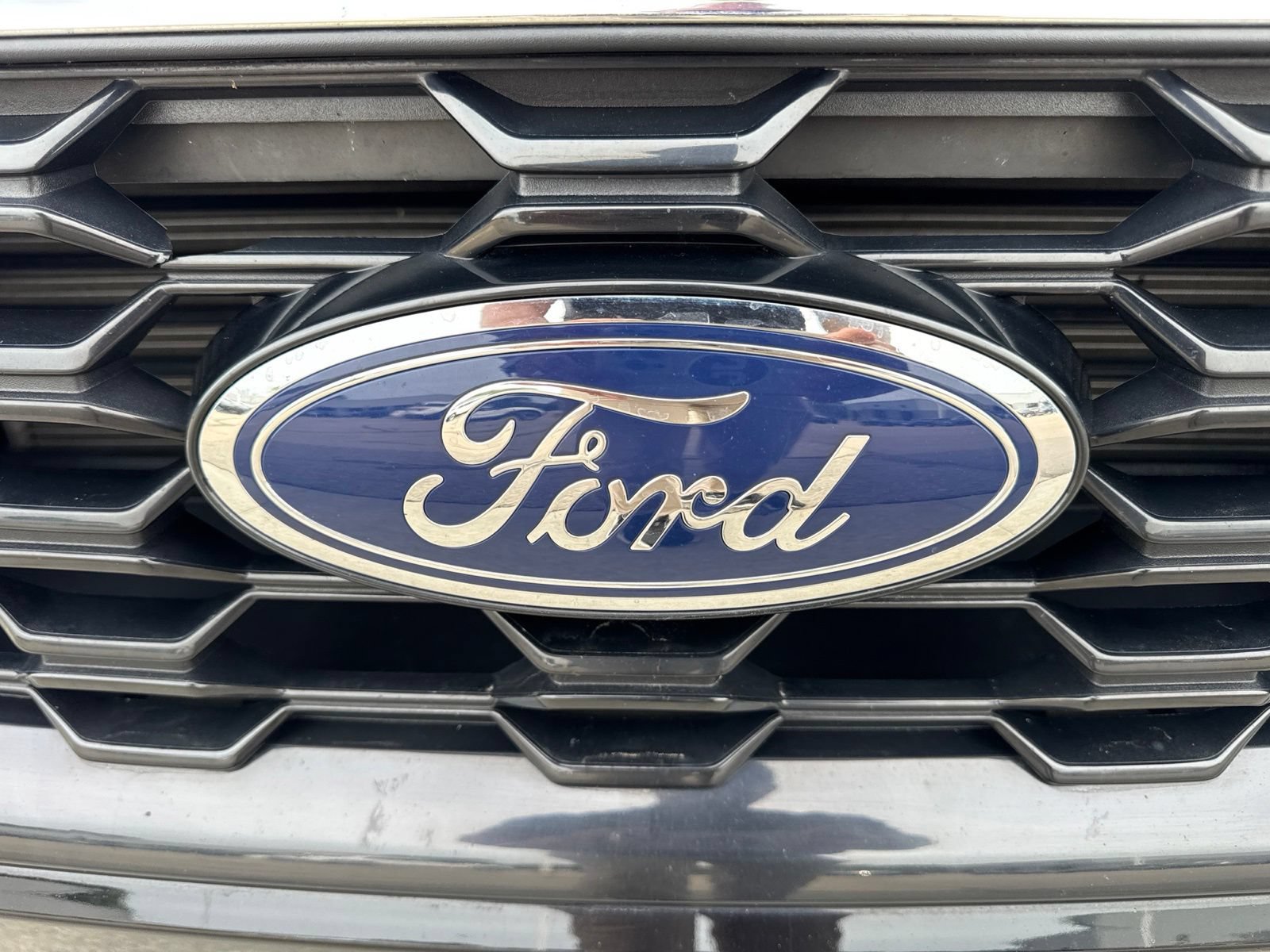 Certified 2023 Ford Escape ST-Line Select AWD/4WD image 13