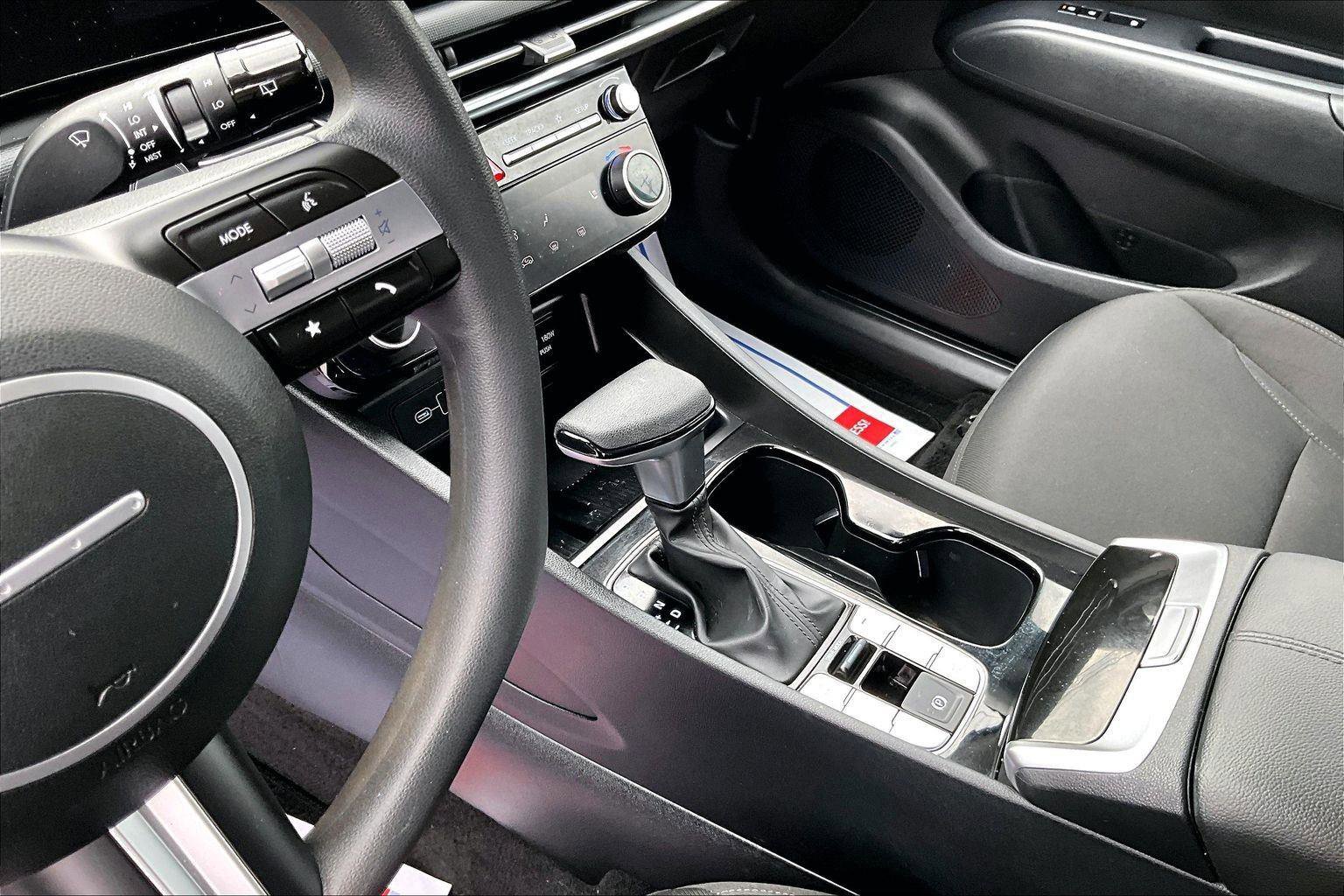 Used 2025 Hyundai Tucson SEL image 12