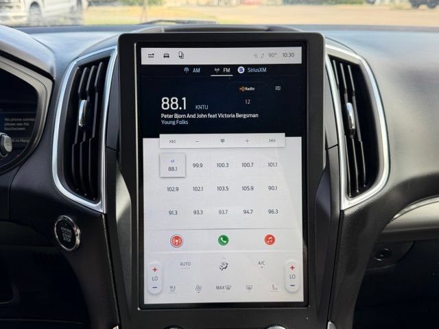 Certified 2024 Ford Edge Titanium AWD/4WD image 17