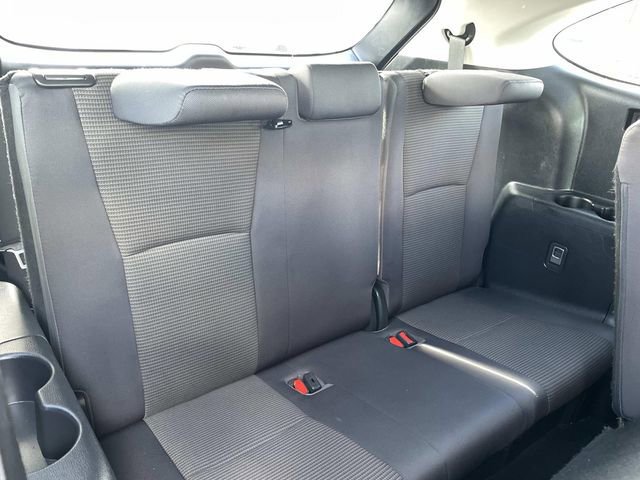 Used 2023 Toyota Highlander LE image 34