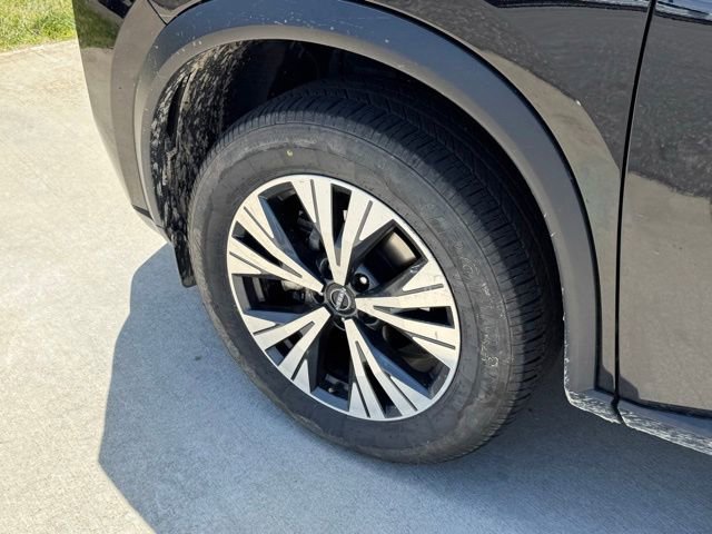 Used 2023 Nissan Rogue SV AWD/4WD image 5