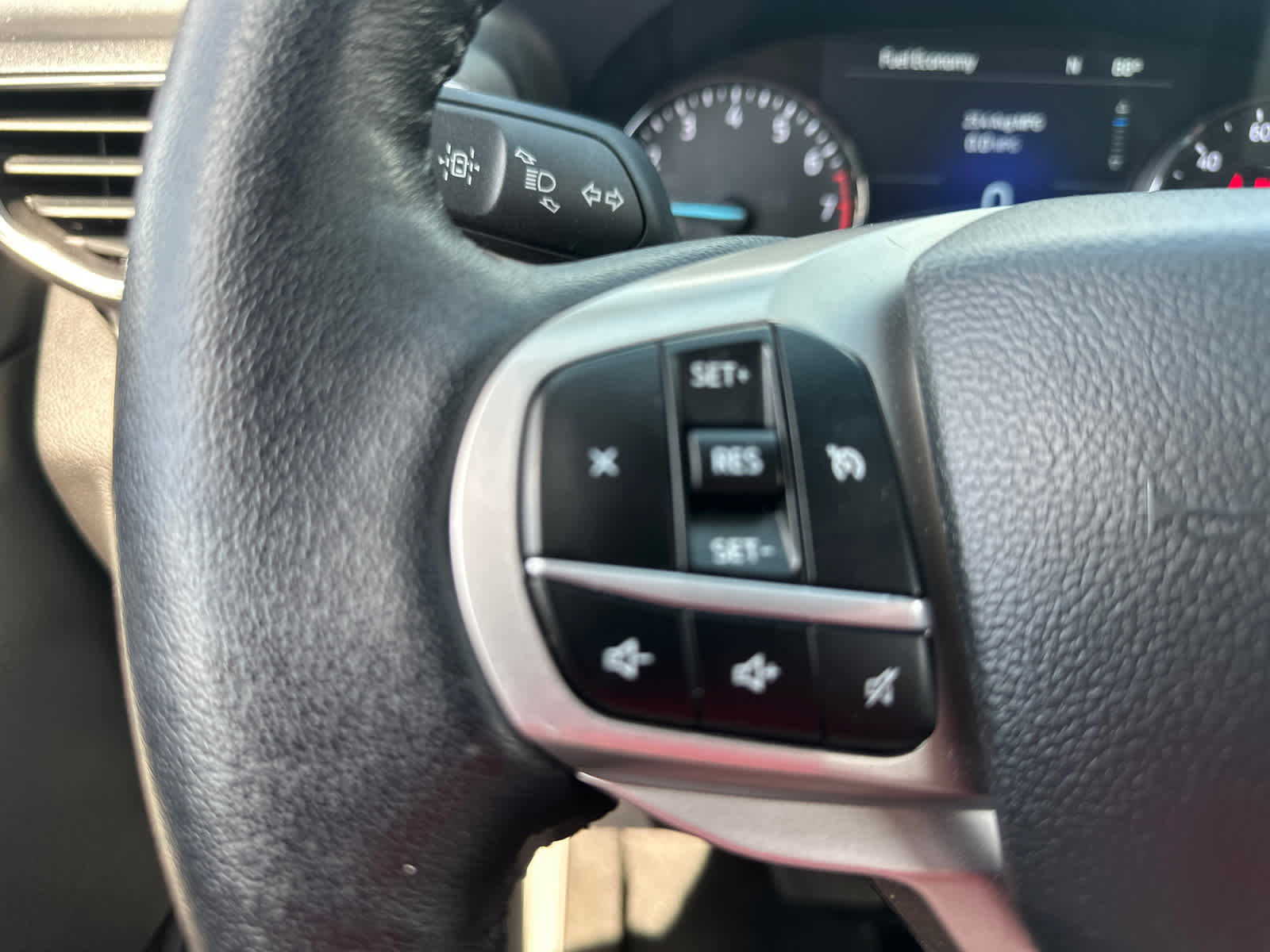 Certified 2022 Ford Explorer XLT w/ Equipment Group 202A image 19