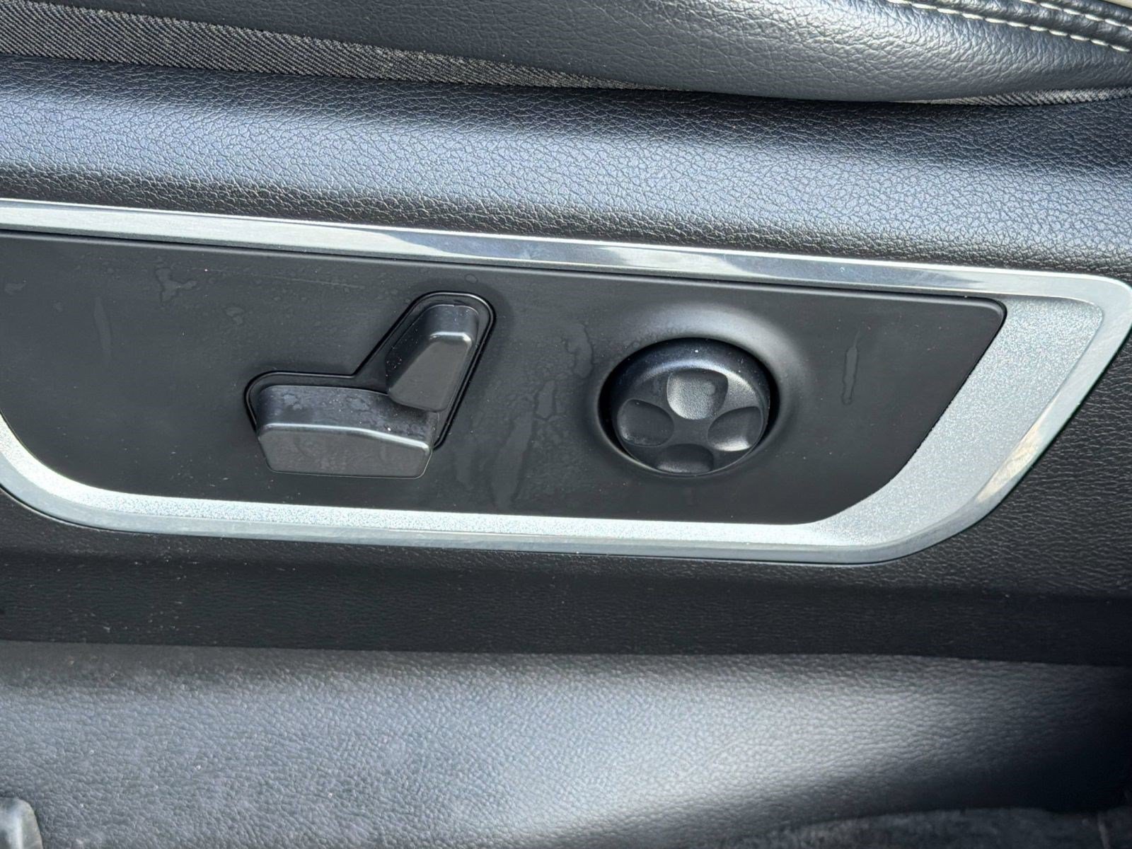 Used 2021 RAM 1500 Laramie w/ Sport Appearance Package RWD image 16