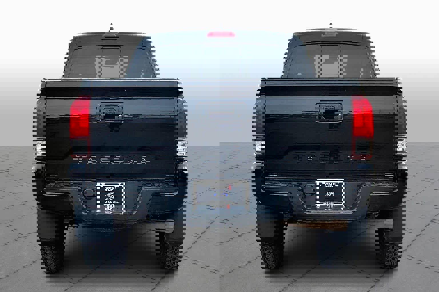 Used 2020 Toyota Tacoma SR w/ SX Package image 2