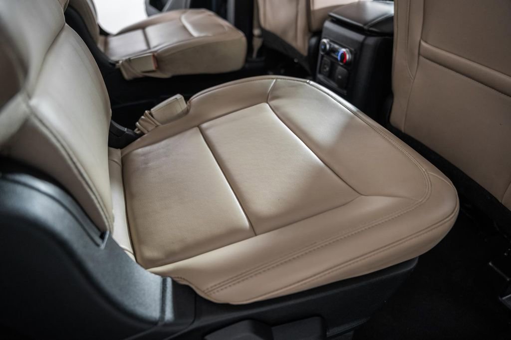 Certified 2021 Ford Explorer XLT w/ Equipment Group 202A image 34