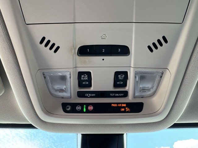 Used 2021 GMC Acadia Denali w/ Denali Ultimate Package AWD/4WD image 23