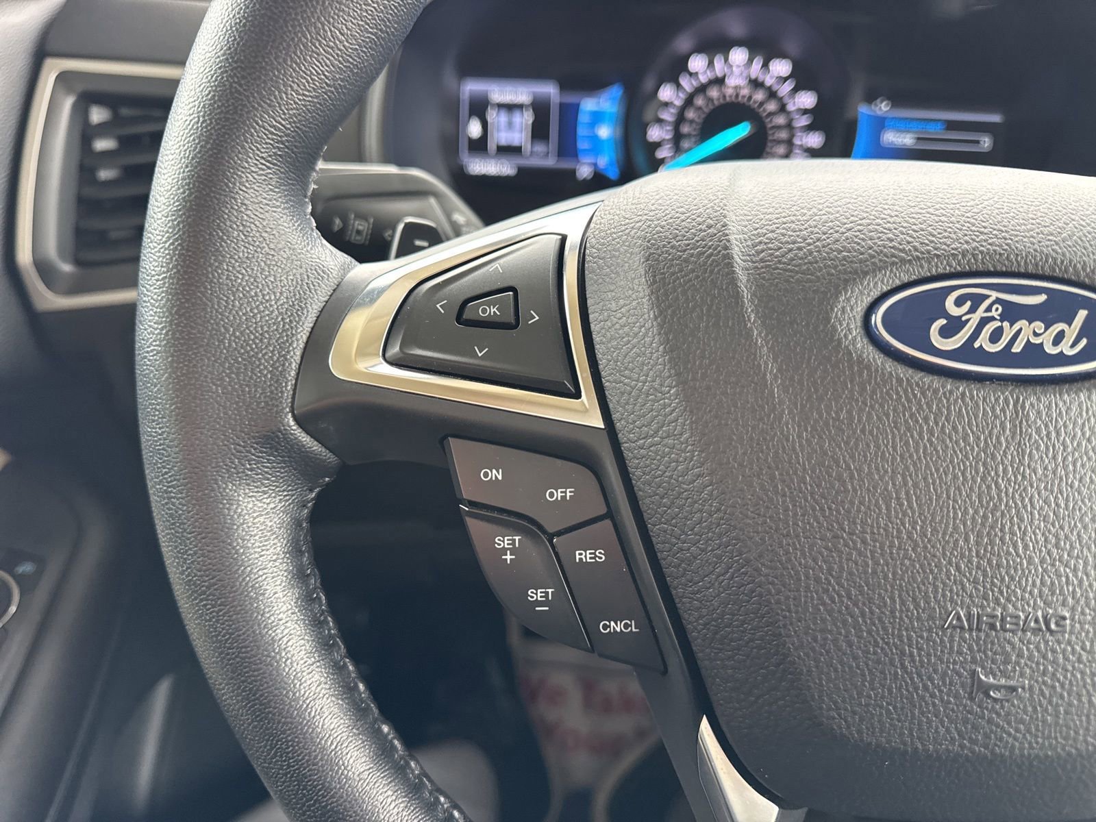 Certified 2023 Ford Edge SEL w/ Convenience Package image 29