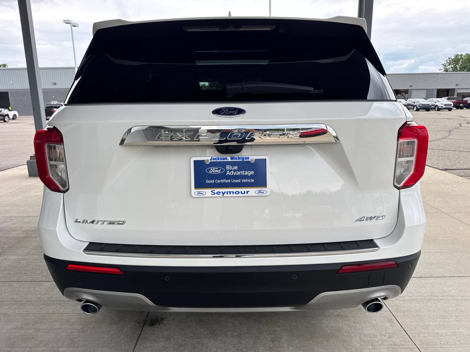 Certified 2024 Ford Explorer Limited w/ Equipment Group 301A AWD/4WD image 6