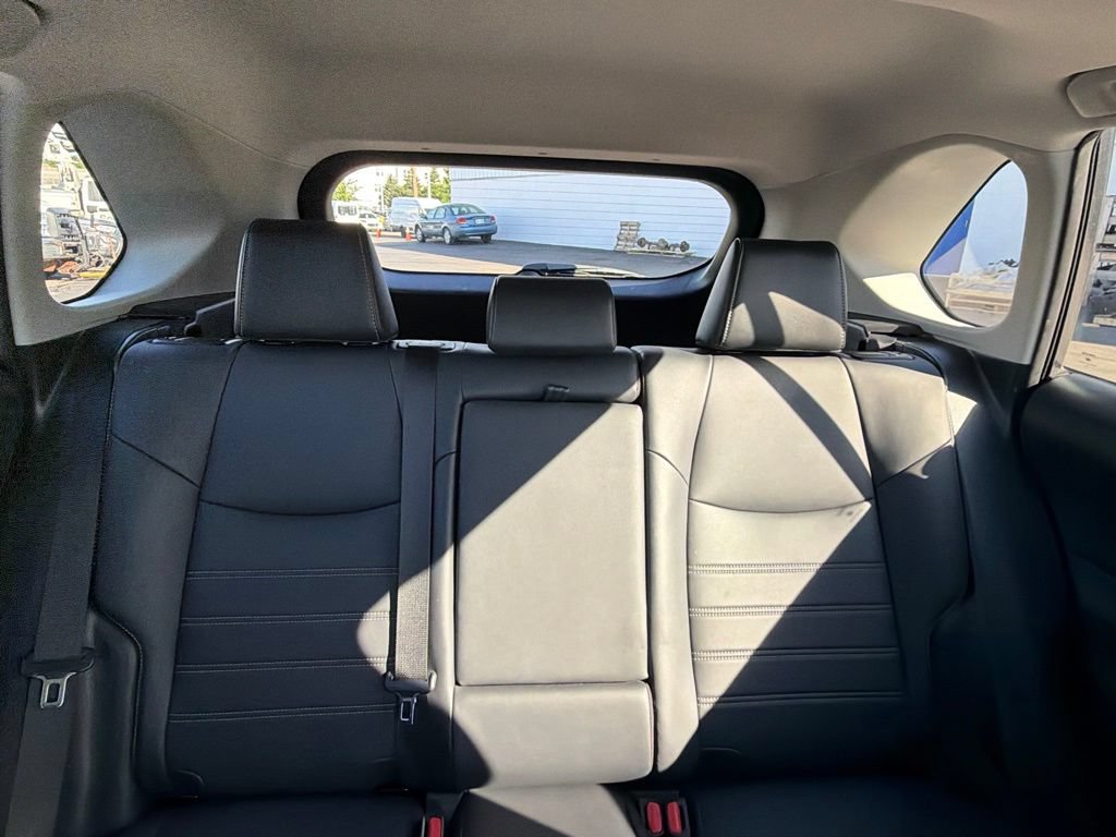 Used 2019 Toyota RAV4 XLE Premium w/ Cold Weather Package AWD/4WD image 45