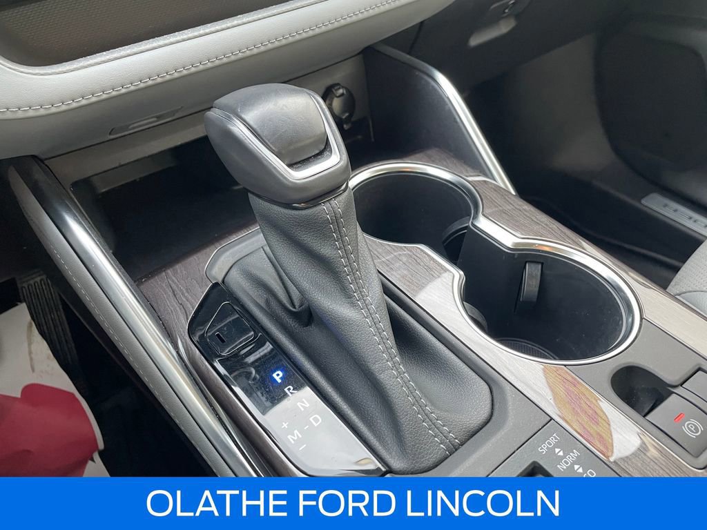Used 2022 Toyota Highlander Limited image 14
