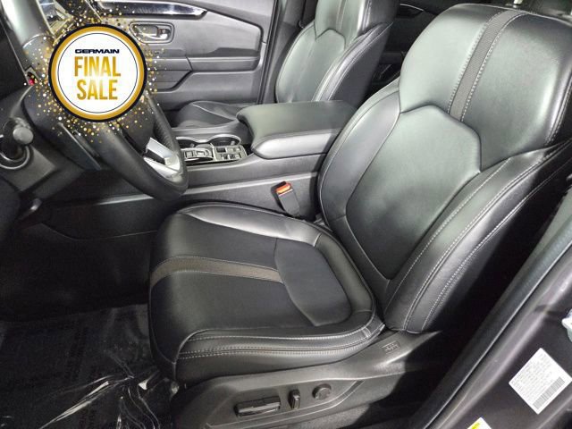 Used 2025 Honda Pilot Touring image 16