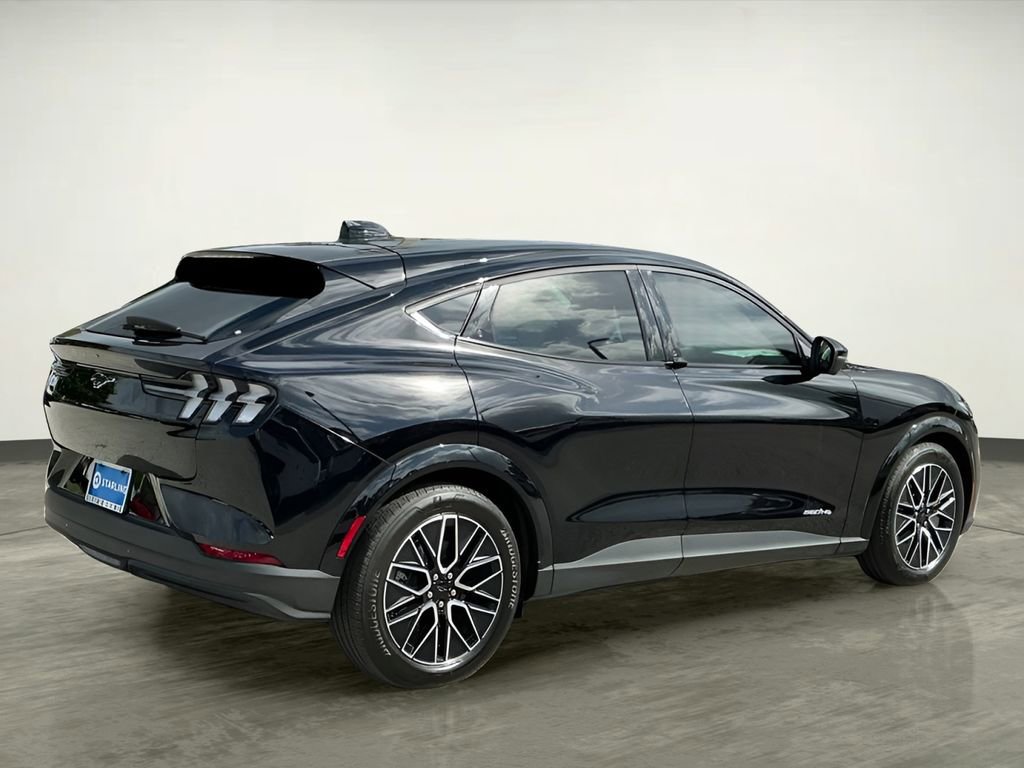 Certified 2025 Ford Mustang Mach-E Premium image 8