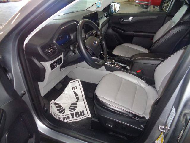 Certified 2024 Ford Escape Platinum AWD/4WD image 8