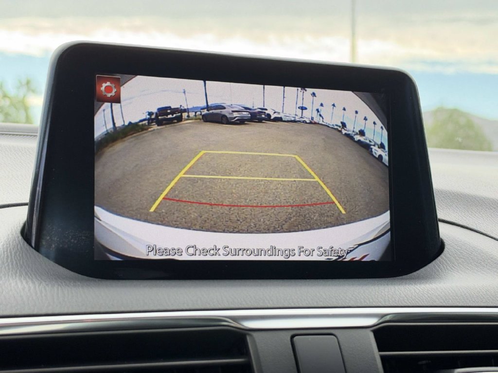 Used 2018 MAZDA MAZDA3 Grand Touring w/ Premium Equipment Package FWD image 27