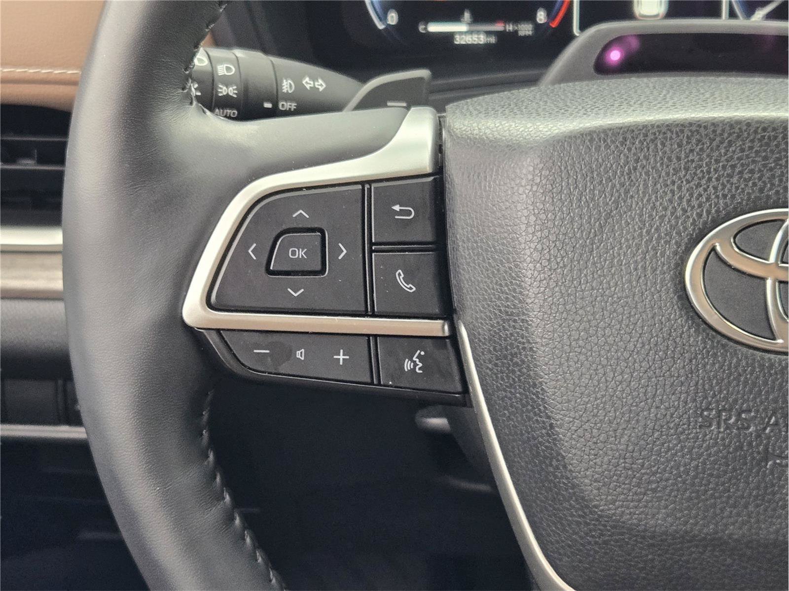 Used 2024 Toyota Grand Highlander AWD image 27