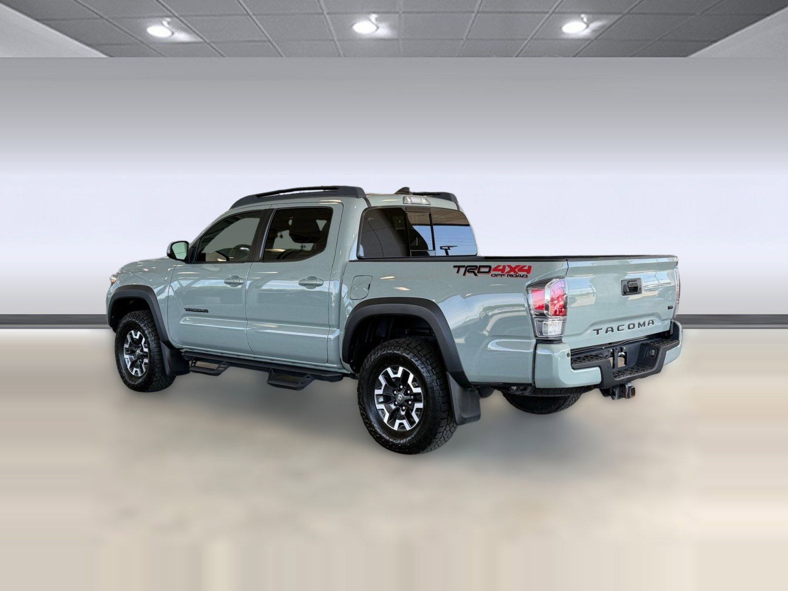 Used 2022 Toyota Tacoma TRD Off-Road w/ TRD Premium Off Road Package AWD/4WD image 3