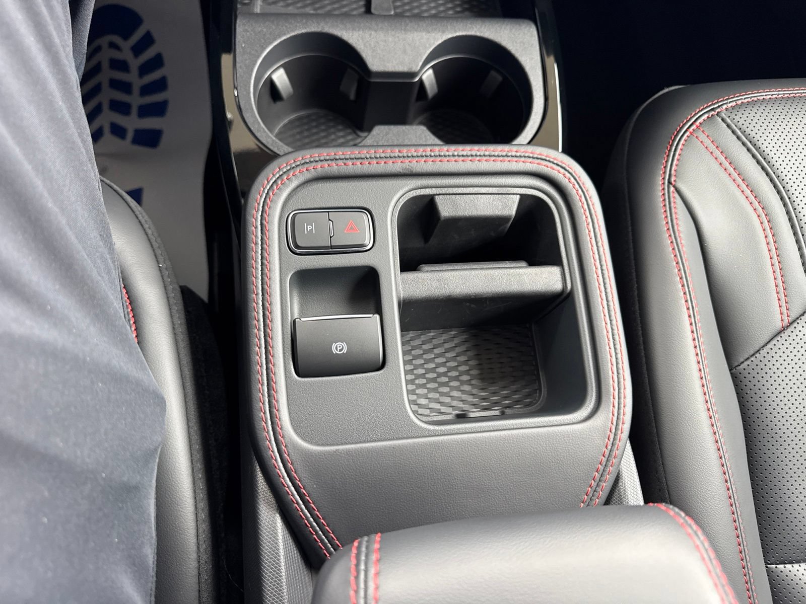 Certified 2025 Ford Mustang Mach-E Premium w/ Sport Appearance Package AWD/4WD image 34