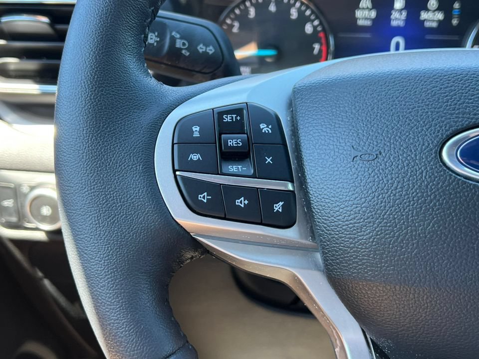 Certified 2023 Ford Explorer XLT w/ Equipment Group 202A AWD/4WD image 20