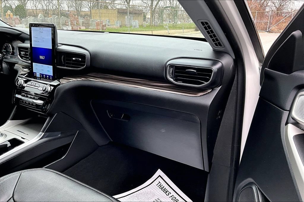 Certified 2023 Ford Explorer Limited w/ Limited Technology Package AWD/4WD image 15