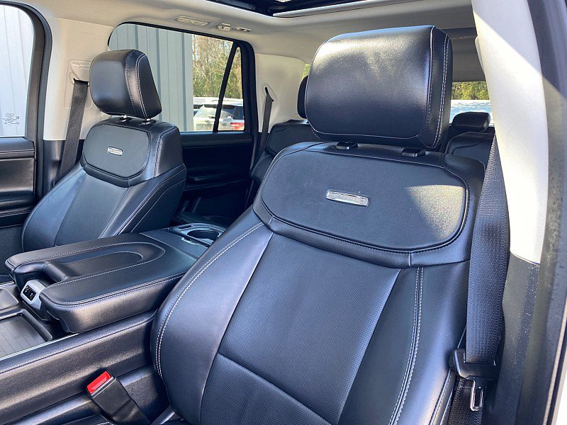 Certified 2025 Ford Expedition Max Platinum image 26