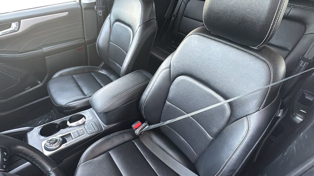 Certified 2022 Ford Escape SEL image 22