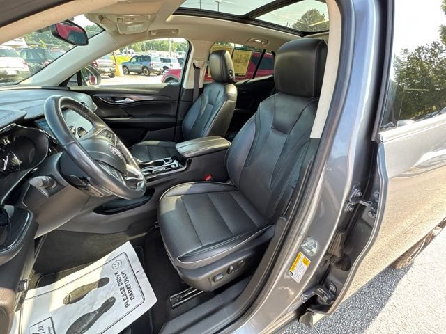 Used 2021 Buick Envision Essence FWD image 12