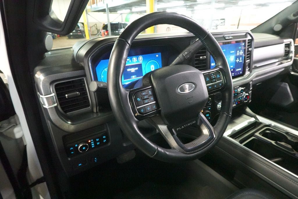 Certified 2025 Ford F250 Platinum w/ FX4 Off-Road Package AWD/4WD image 26